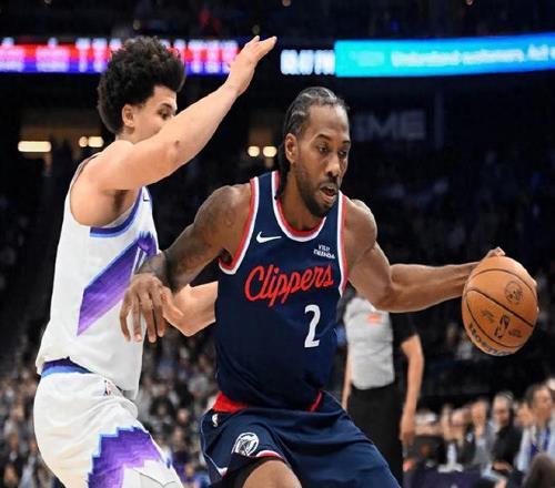 威尔逊十年,十冠荣耀,携家眷庆祝,开云体育,开云体育官网,开云体育app,开云体育app下载